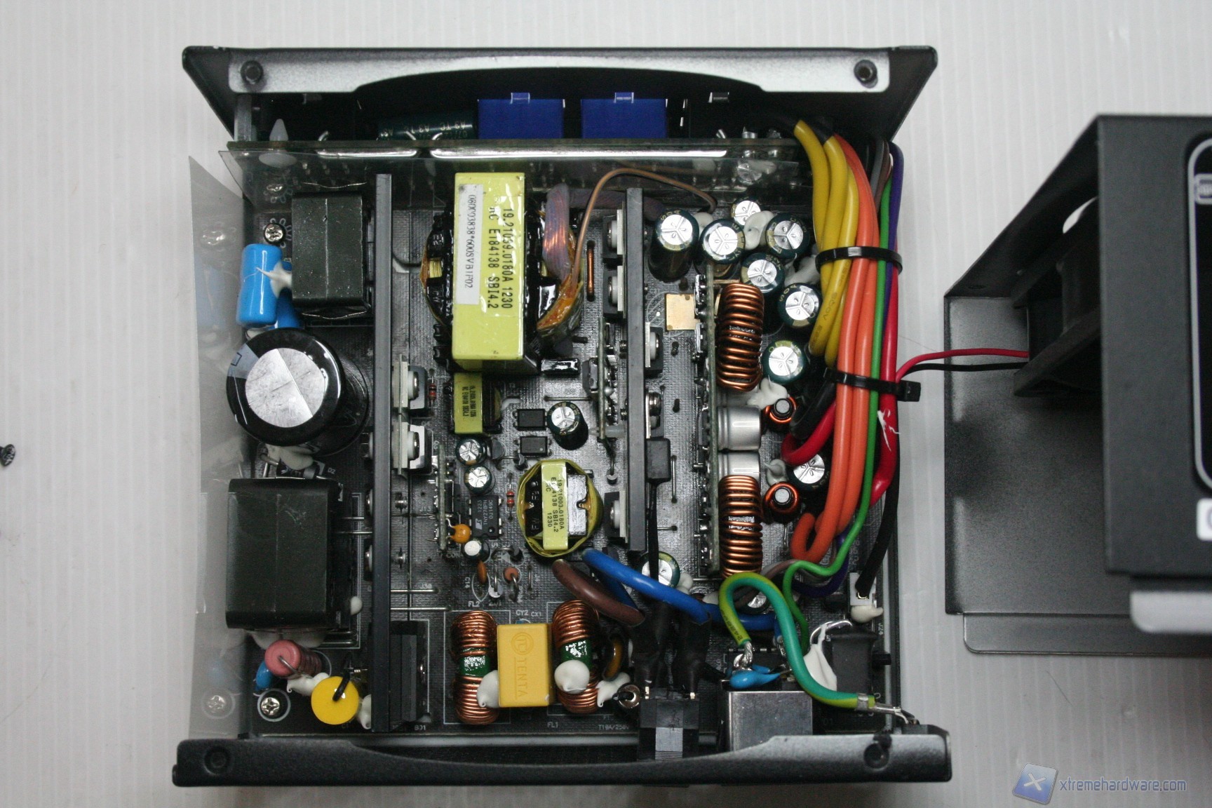 00048 silverstone strider 600w